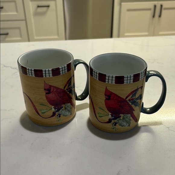 Lenox Red and Green Cardinal Mugs Set - Picture 1 of 4